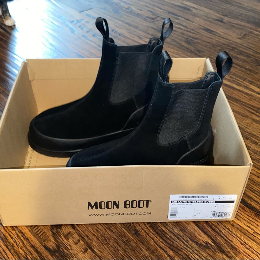 Luna Black Suede Chelsea Moon Boots - Unisex